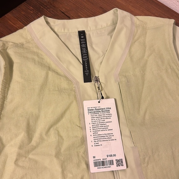 Lululemon Water-Repellent Hiking Convertible Bomber Jacket in Dewy - Picture 4 of 6
